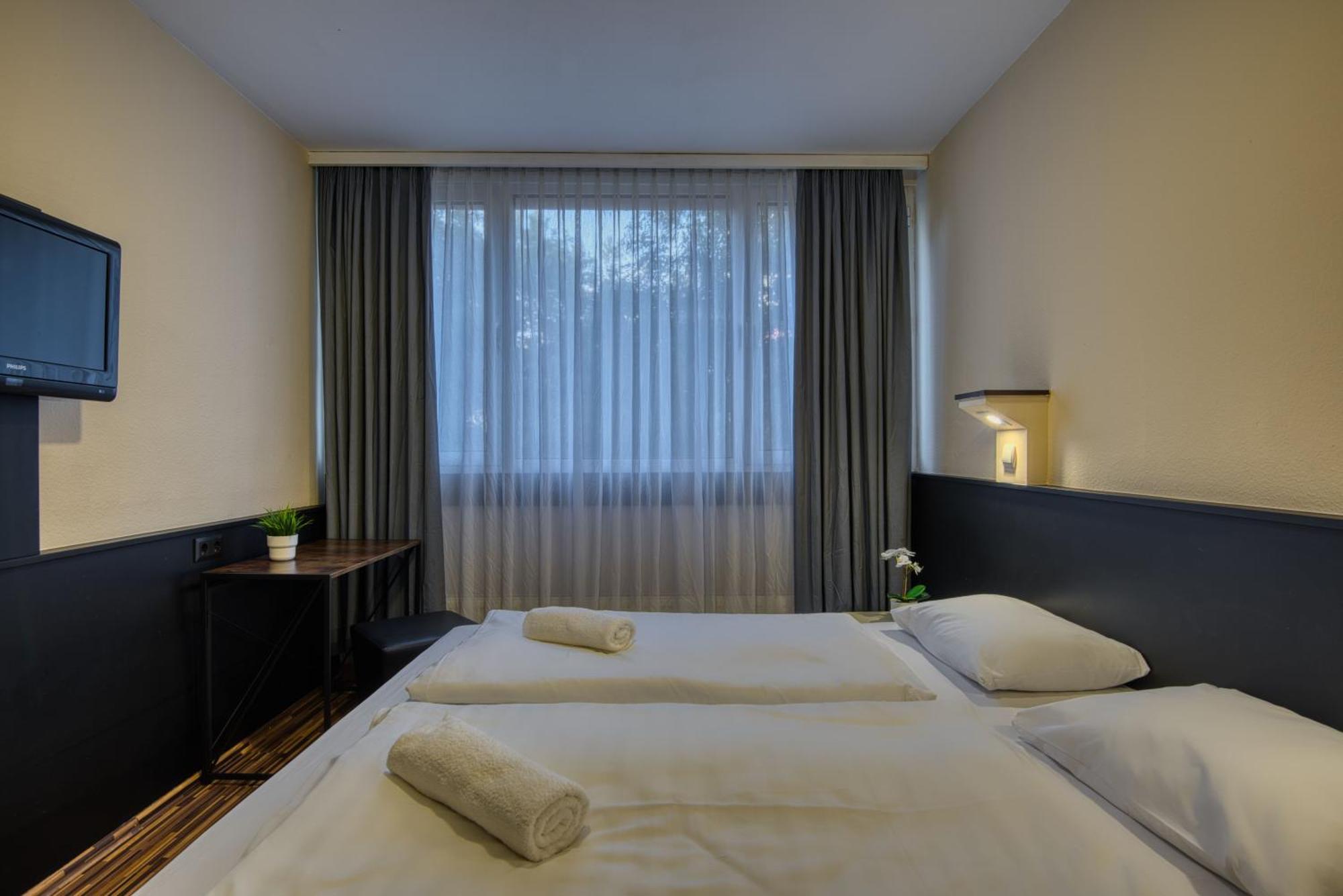 City Budget Hotel Будапеща Екстериор снимка