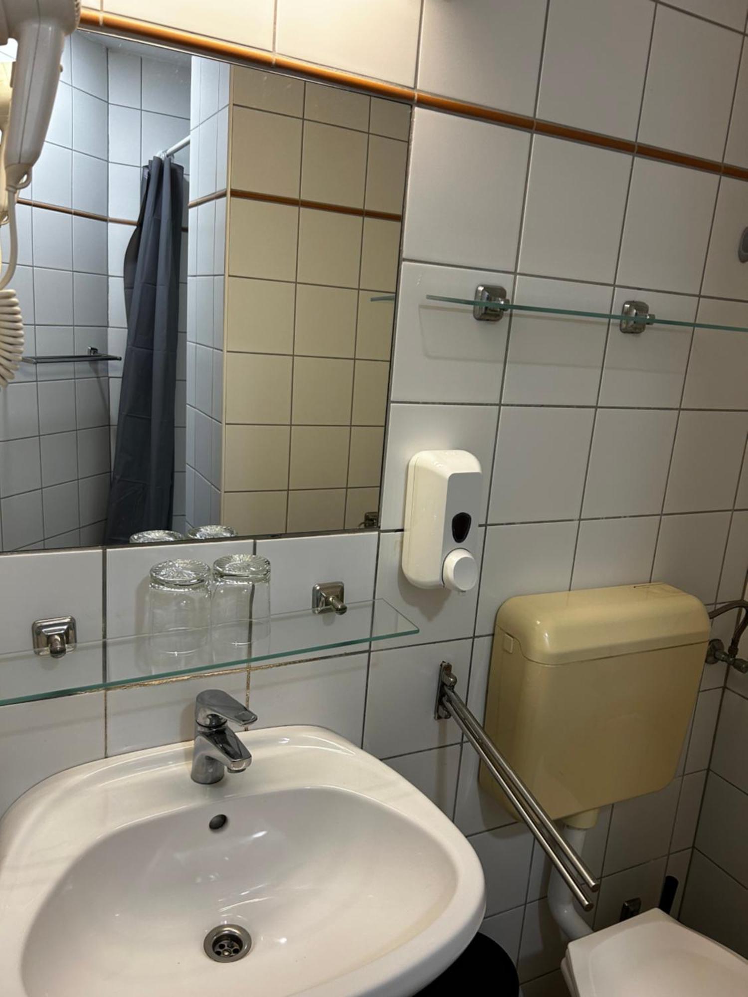 City Budget Hotel Будапеща Екстериор снимка