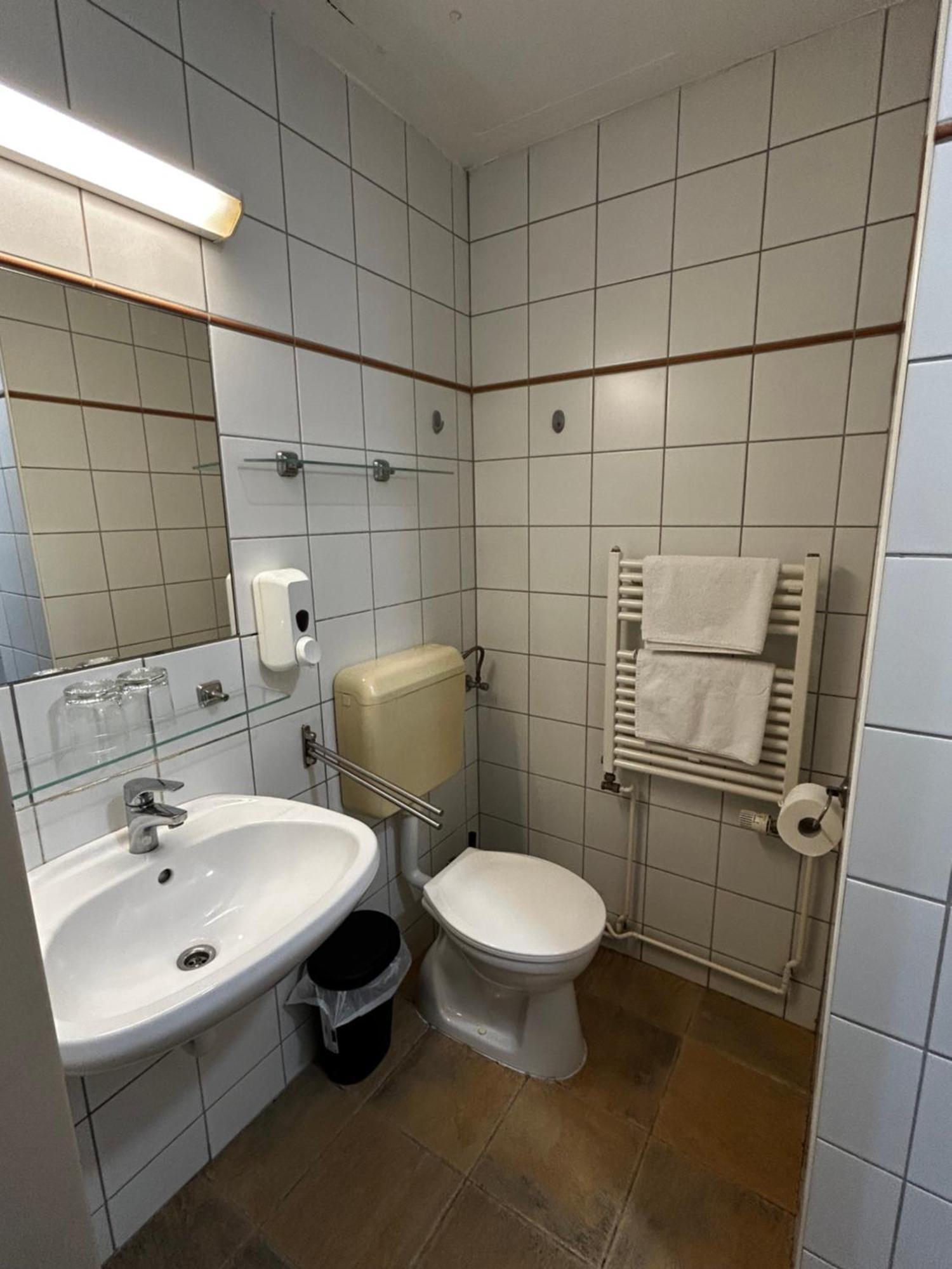 City Budget Hotel Будапеща Екстериор снимка