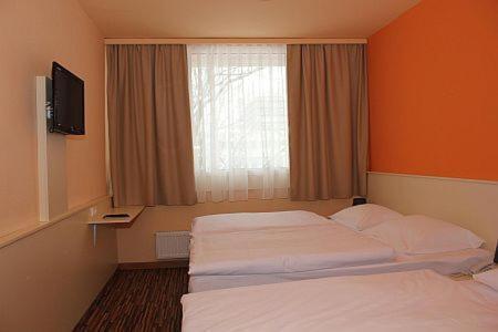 City Budget Hotel Будапеща Екстериор снимка
